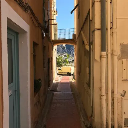 Le Petit Bateau Menton