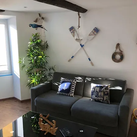 Le Petit Bateau Daire