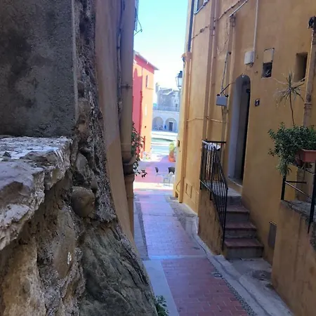 Daire Le Petit Bateau Menton