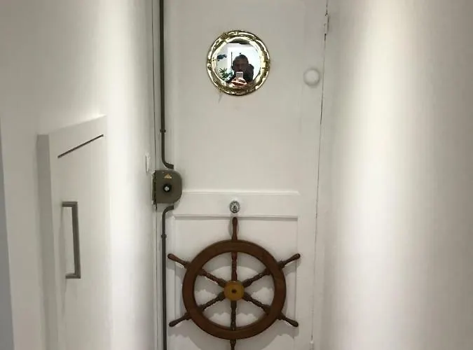 Le Petit Bateau * Menton