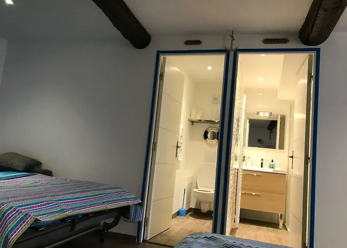 Le Petit Bateau * Menton